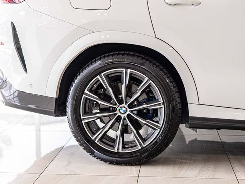 Used 2024 BMW X6 xDrive40i AWD/4WD image 11