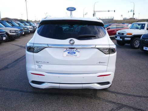 Used 2022 Buick Enclave Avenir image 6