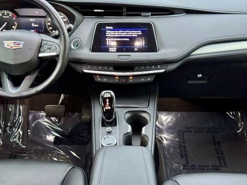 Used 2020 Cadillac XT4 Premium Luxury image 27