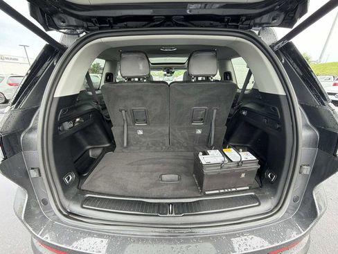Used 2023 Jeep Grand Cherokee L Limited RWD image 13
