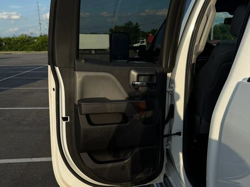 Used 2015 GMC Sierra 2500 SLT RWD image 12