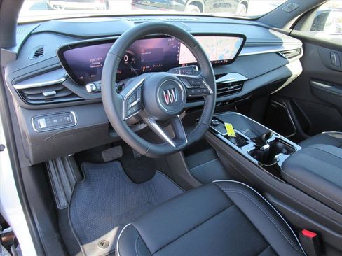 Used 2025 Buick Enclave Sport Touring image 14