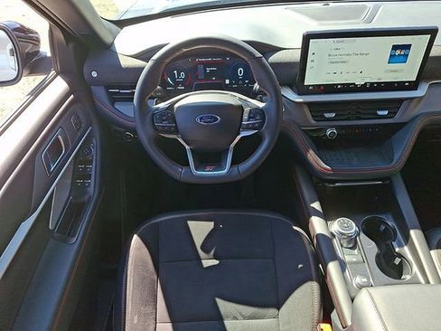 Used 2025 Ford Explorer ST AWD/4WD image 11