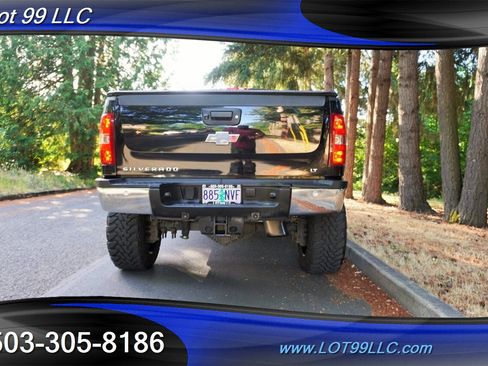 Used 2013 Chevrolet Silverado 2500 LT w/ Interior Plus Package AWD/4WD image 11