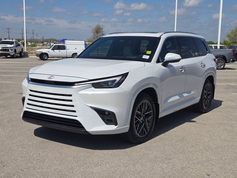 Used 2024 Lexus TX 350 AWD w/ Technology Package image 7