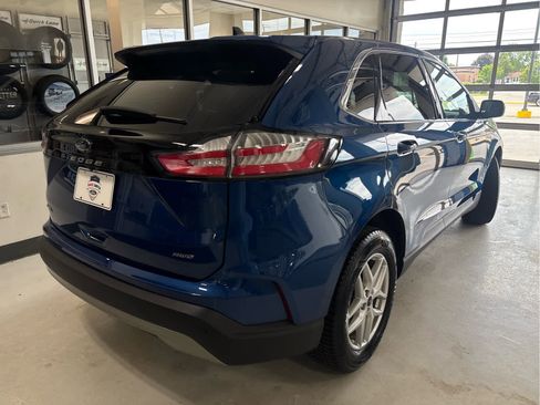 Used 2024 Ford Edge SEL w/ Convenience Package AWD/4WD image 10