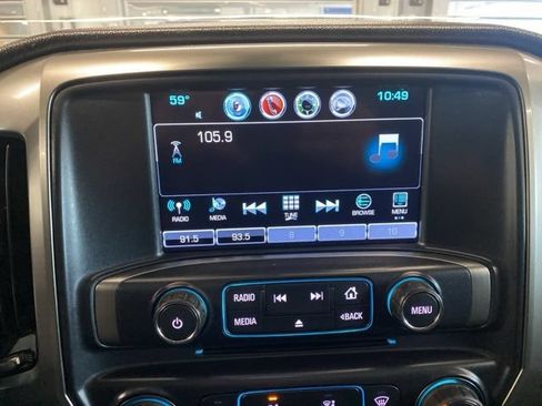 Used 2018 Chevrolet Silverado 1500 LT AWD/4WD image 17