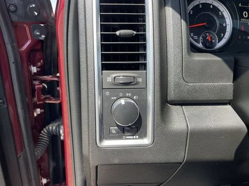 Used 2024 RAM 1500 Classic SLT AWD/4WD image 32