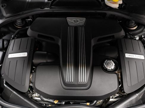 Used 2017 Bentley Flying Spur S V8 AWD/4WD image 35