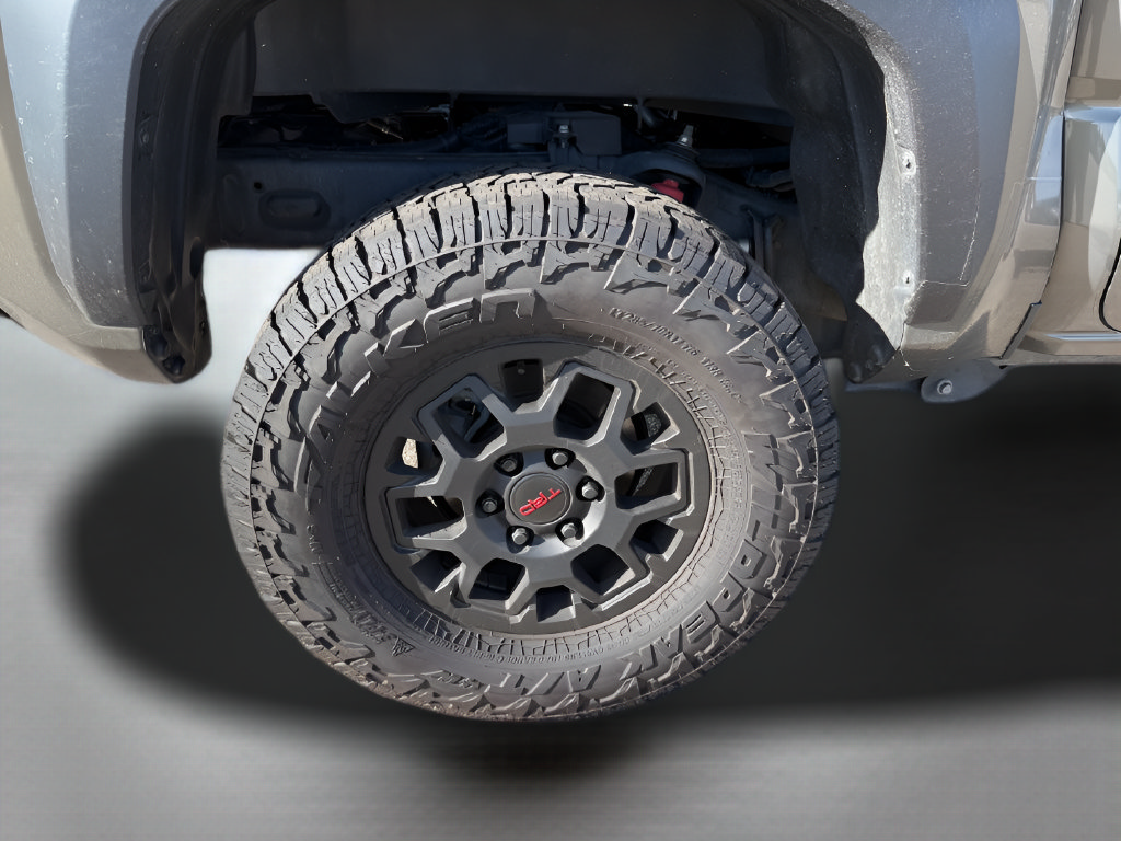 Used 2025 Toyota Tacoma TRD Off-Road AWD/4WD image 25