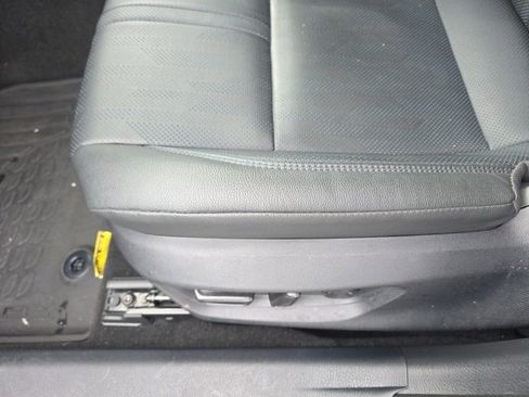 Used 2025 Toyota Camry XSE image 15