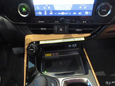 New 2026 Lexus NX 350 AWD w/ Premium Package image 36