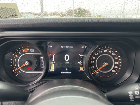 New 2025 Jeep Wrangler Willys image 32