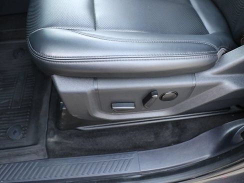 Used 2024 Ford Expedition XLT AWD/4WD image 20