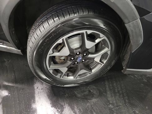 Used 2019 Subaru Crosstrek 2.0i Premium AWD/4WD image 11