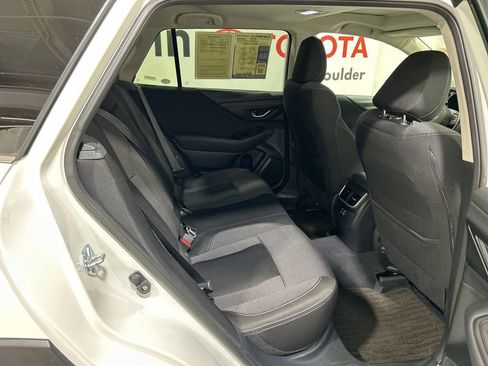 Used 2025 Subaru Outback Premium AWD/4WD image 15