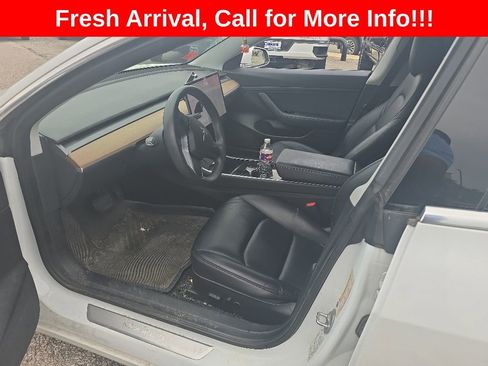 Used 2020 Tesla Model 3 Standard Range Plus RWD image 4