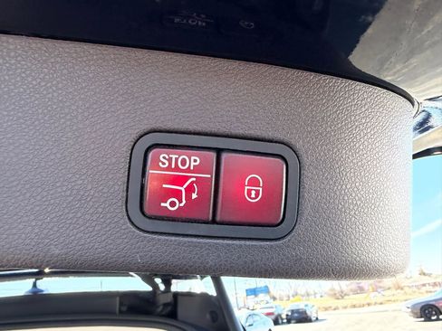 Used 2017 Mercedes-Benz GLS 450 4MATIC image 29