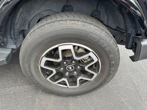 Used 2022 Ford Bronco Outer Banks AWD/4WD image 6