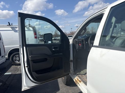 Used 2019 Chevrolet Silverado 3500 W/T w/ WT Convenience Package image 9