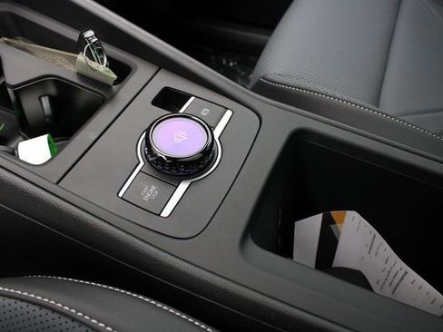 New 2026 Volkswagen Tiguan SE image 18