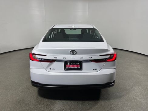 Used 2025 Toyota Camry LE FWD image 4