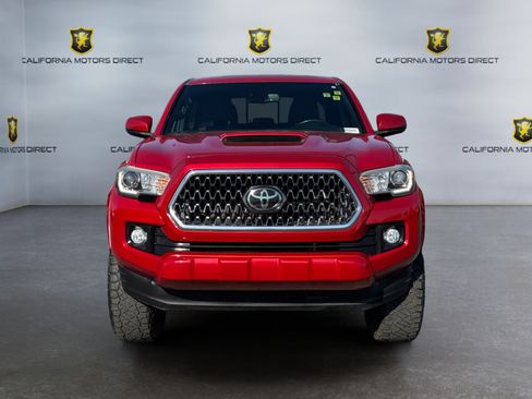 Used 2019 Toyota Tacoma TRD Sport w/ Technology Package AWD/4WD image 8