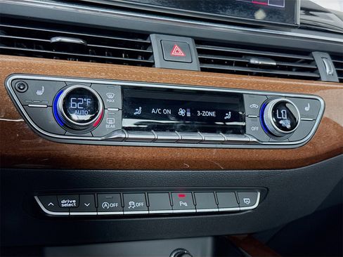 Certified 2022 Audi A4 2.0T Premium w/ Convenience Package image 15