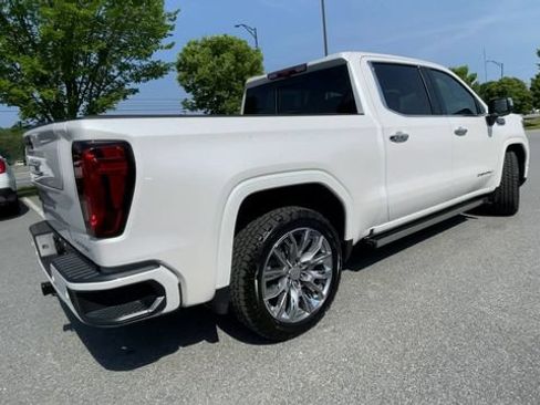 Used 2025 GMC Sierra 1500 Denali w/ Denali Reserve Package AWD/4WD image 2