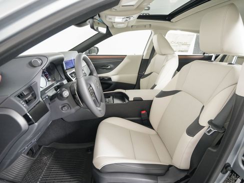 New 2025 Lexus ES 350 w/ Premium Package image 8