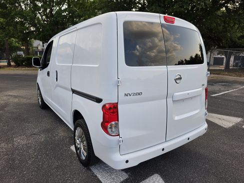 Used 2017 Nissan NV200 SV w/ Back Door Glass Package FWD image 5