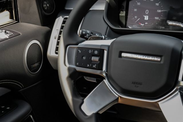 New 2026 Land Rover Discovery Limited Edition AWD/4WD image 24