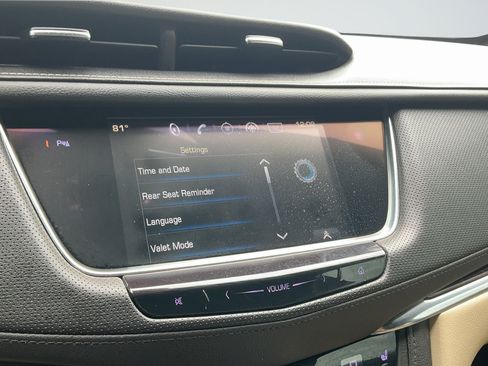 Used 2018 Cadillac XT5 Premium Luxury FWD image 11