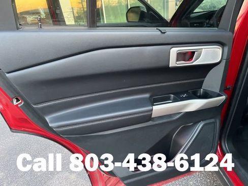 Used 2023 Ford Explorer Limited w/ Limited Technology Package RWD image 12