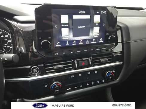 Used 2023 Nissan Pathfinder SL w/ Lighting Package (N92) AWD/4WD image 27