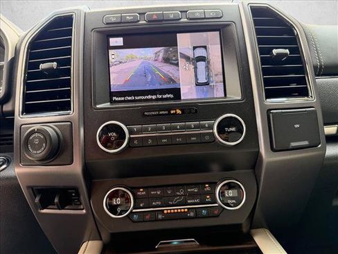 Used 2020 Ford Expedition Max Platinum AWD/4WD image 21
