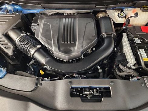 Used 2024 Chevrolet Traverse Z71 image 32