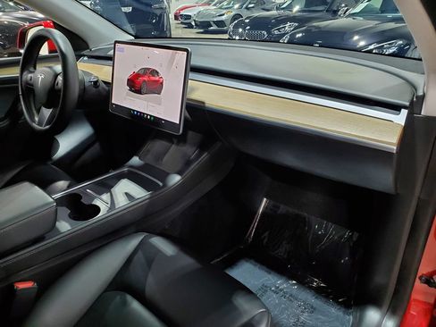 Used 2023 Tesla Model Y Long Range AWD/4WD image 15
