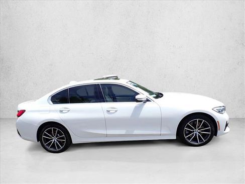 Used 2021 BMW 330i xDrive Sedan w/ Convenience Package AWD/4WD image 5