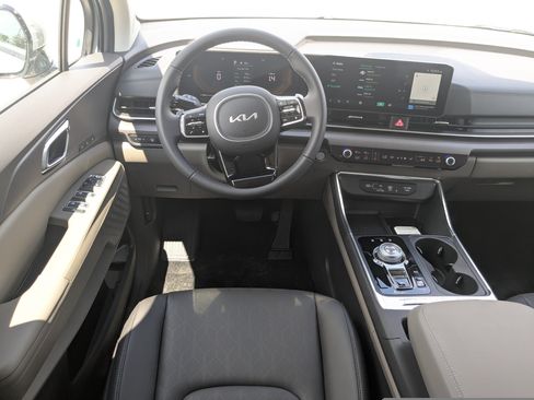 New 2026 Kia Carnival EX FWD image 26
