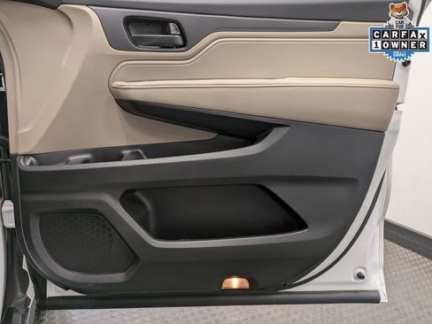 Used 2023 Honda Odyssey EX-L image 27