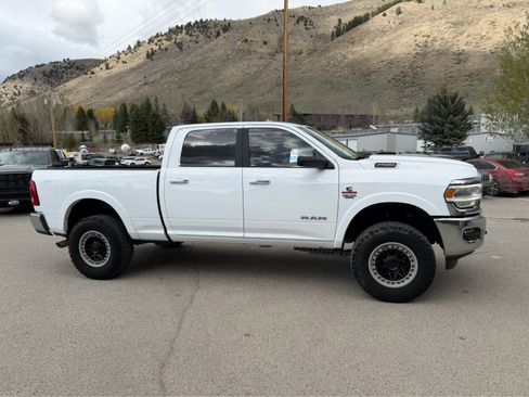 Used 2022 RAM 2500 Laramie AWD/4WD image 8