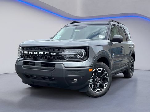 New 2025 Ford Bronco Sport Outer Banks w/ Outer Banks Tech Package+ AWD/4WD image 2