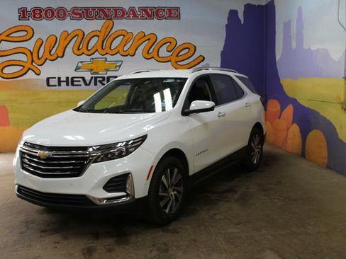 Used 2023 Chevrolet Equinox Premier AWD/4WD image 7