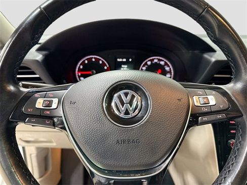 Used 2020 Volkswagen Passat 2.0T SEL image 13