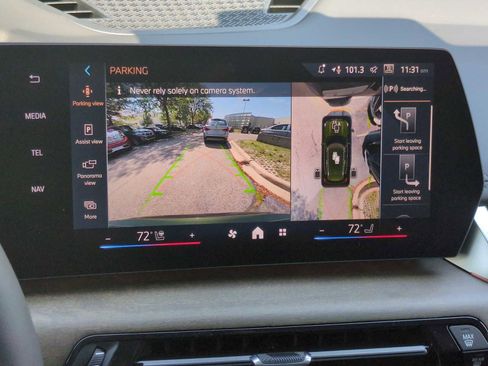 New 2025 BMW X1 xDrive28i w/ Technology Package AWD/4WD image 32