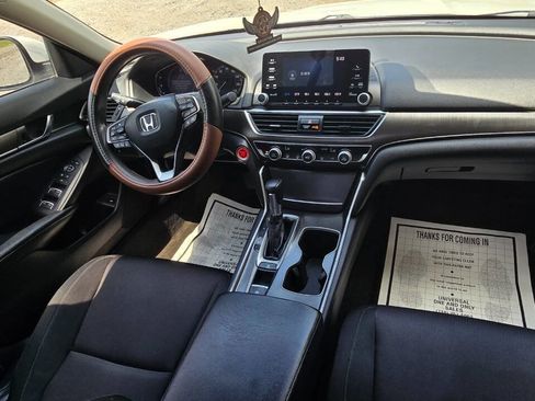 Used 2018 Honda Accord LX image 8