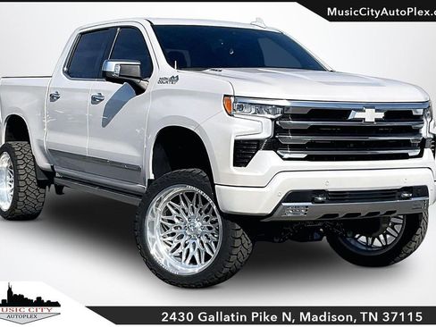 Used 2023 Chevrolet Silverado 1500 High Country w/ High Country Premium Package image 1