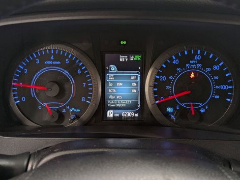 Used 2020 Toyota Sienna SE image 15