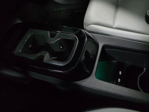 Used 2021 Volkswagen ID.4 Pro S image 28